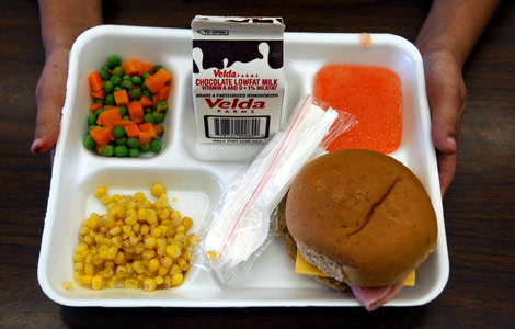 SchoolLunch081314.jpg